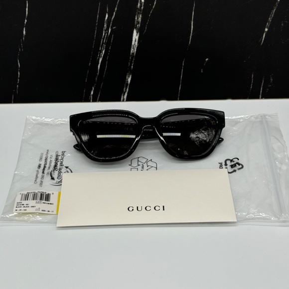 NEW GG1578S 001 GUCCI BLACK GREY CAT EYE WOMEN GUCCI SUNGLASSES - Picture 11 of 12